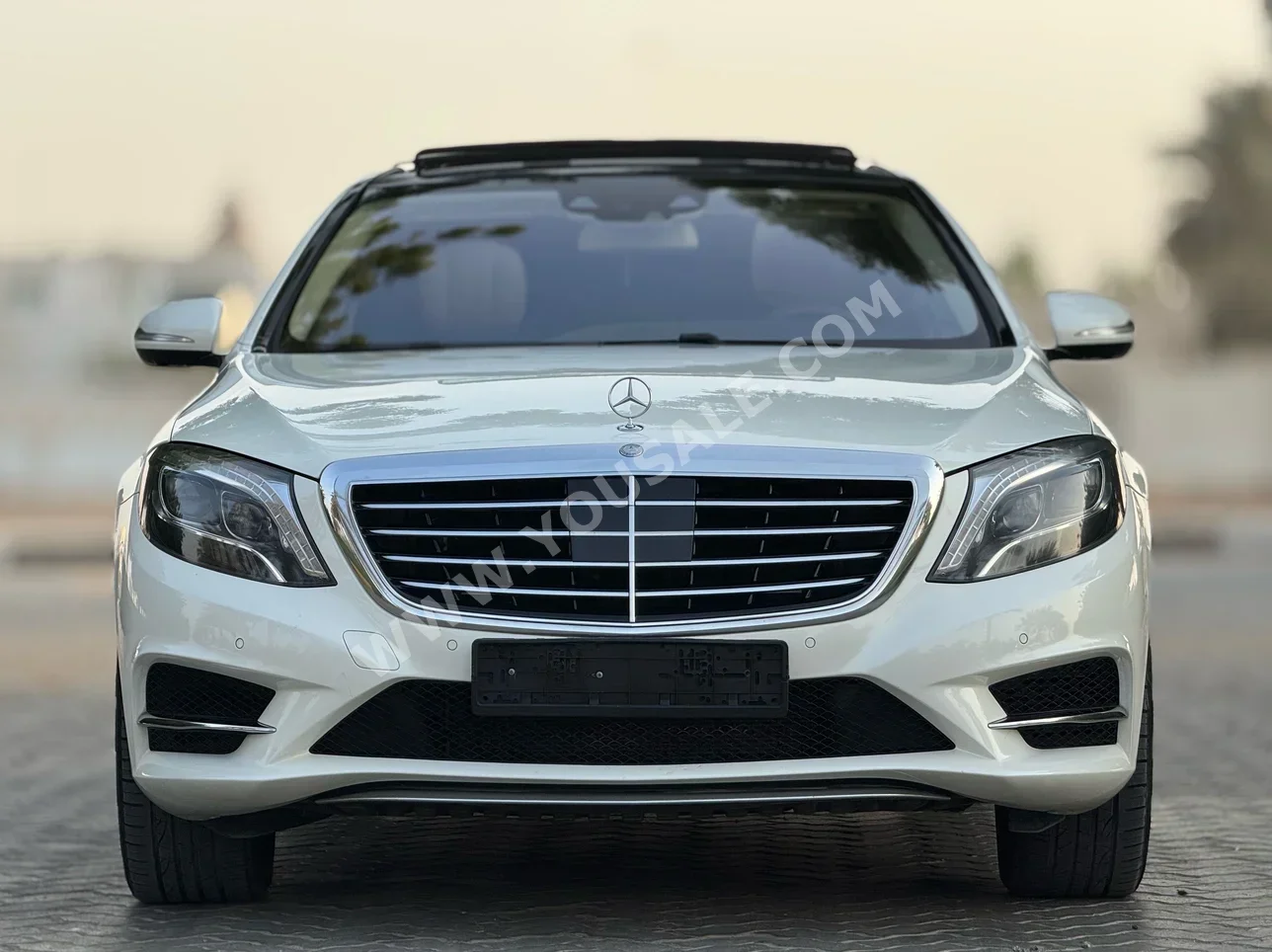 Mercedes-Benz S-Class 550 2016 Automatic 153,000 Km 8 Cylinder 4WD Sedan White