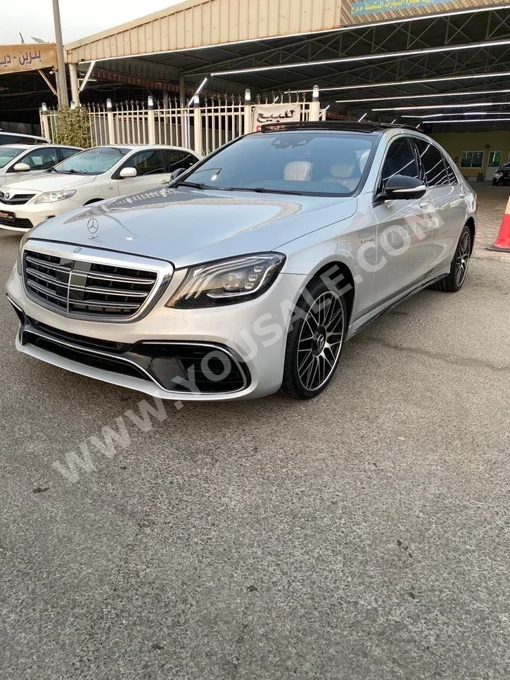 Mercedes-Benz S-Class 550 2015 Automatic 181,000 Km 8 Cylinder RWD Sedan Silver