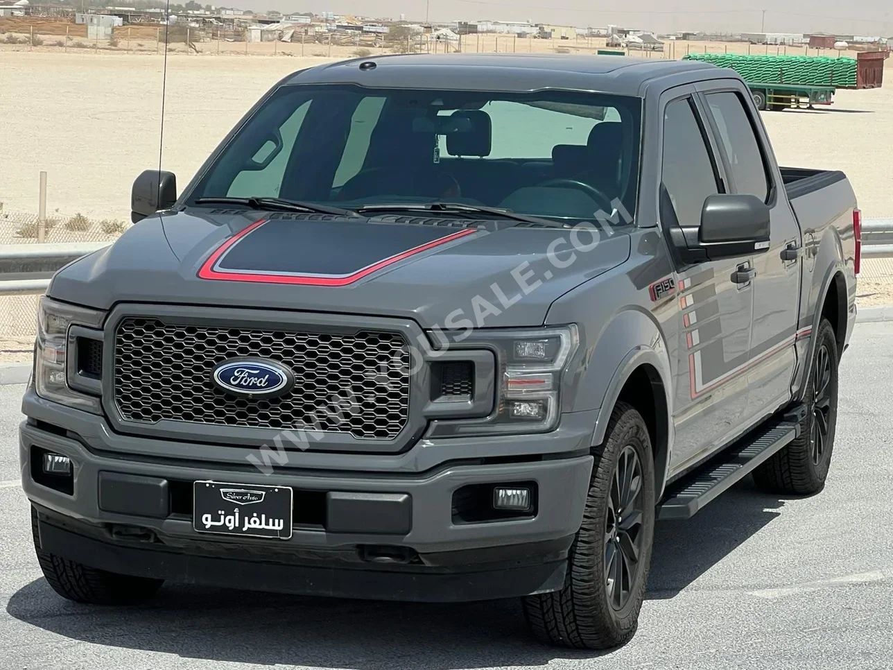 Ford F 150 Lariat 2020 Automatic 124,000 Km 6 Cylinder 4WD Pick Up Gray