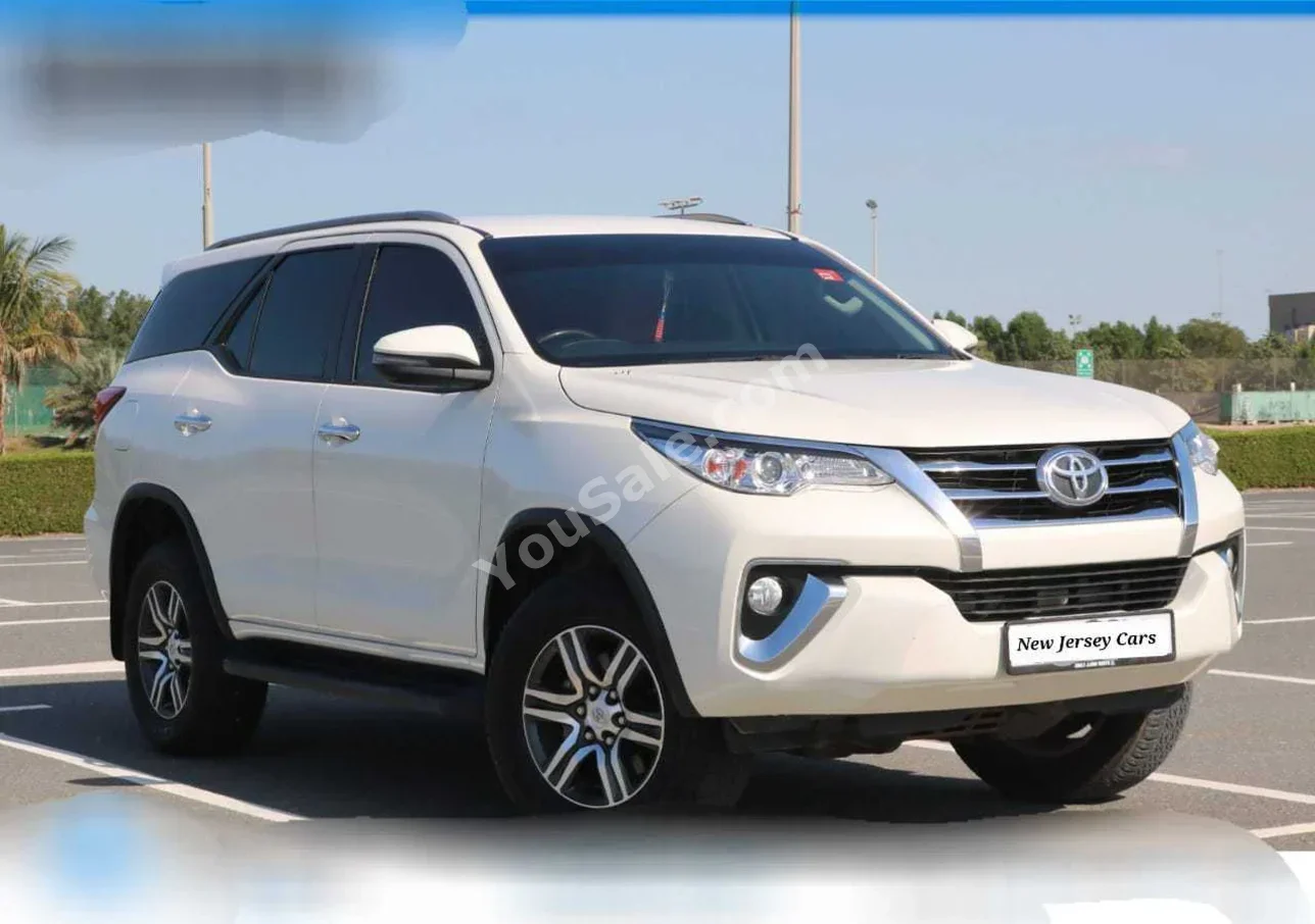 Toyota Fortuner SR5 2020 Automatic 72,000 Km 4 Cylinder 4WD SUV White With Warranty