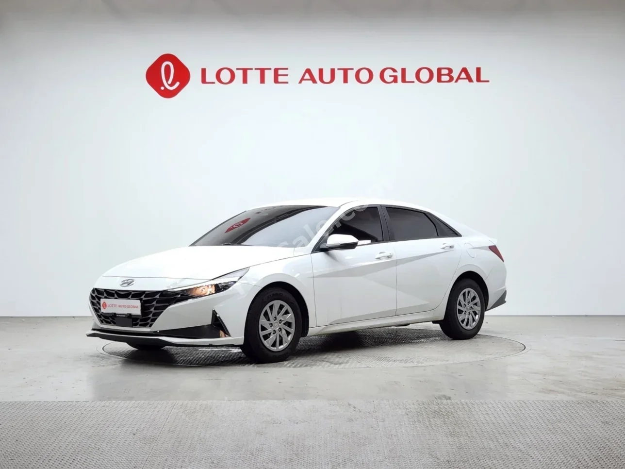 Hyundai Avante 2021 Automatic 127,926 Km 4 Cylinder FWD Sedan White