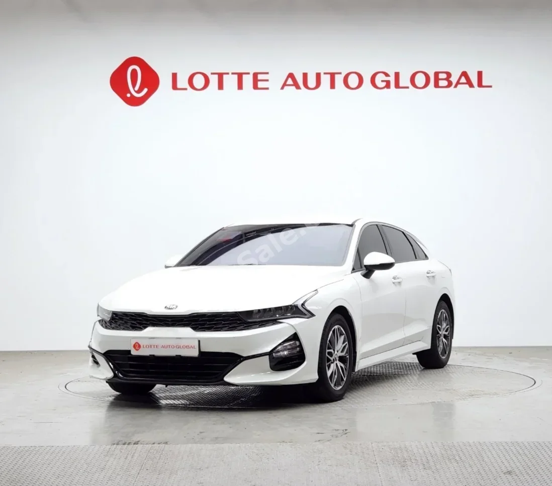 Kia K5 2021 Automatic 102,166 Km 4 Cylinder FWD Sedan White