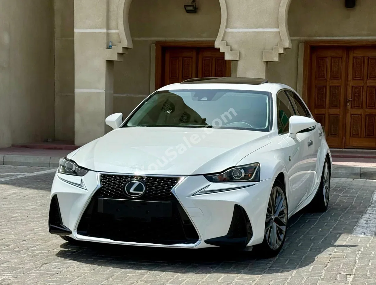 Lexus IS 200T 2017 Automatic 190,000 Km 4 Cylinder RWD Sedan White