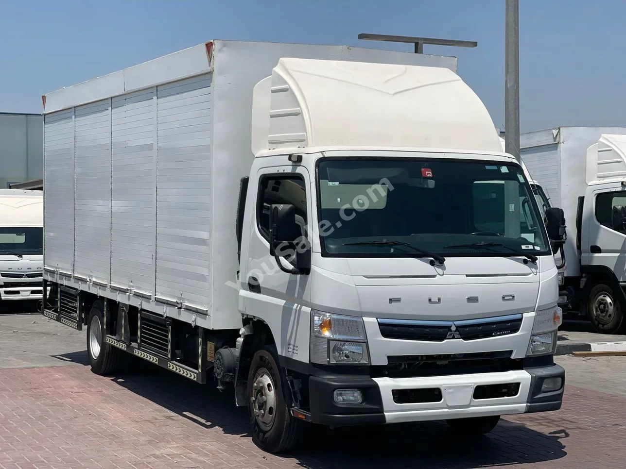 Mitsubishi Fuso Canter 2019 Manual 233,000 Km 4 Cylinder AWD Pick Up White