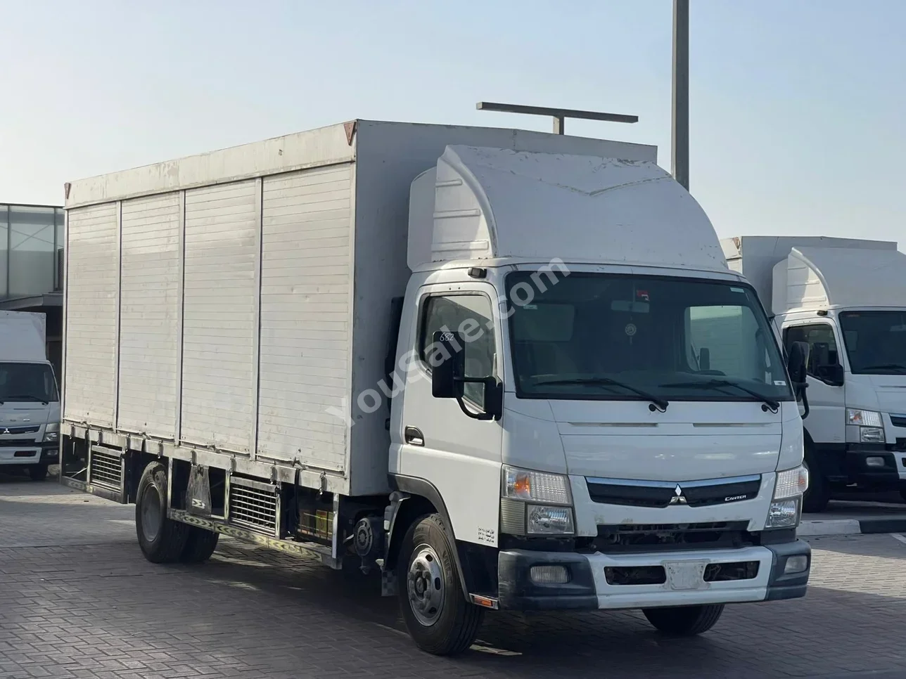 Mitsubishi Fuso Canter 2019 Manual 272,000 Km 4 Cylinder AWD Pick Up White