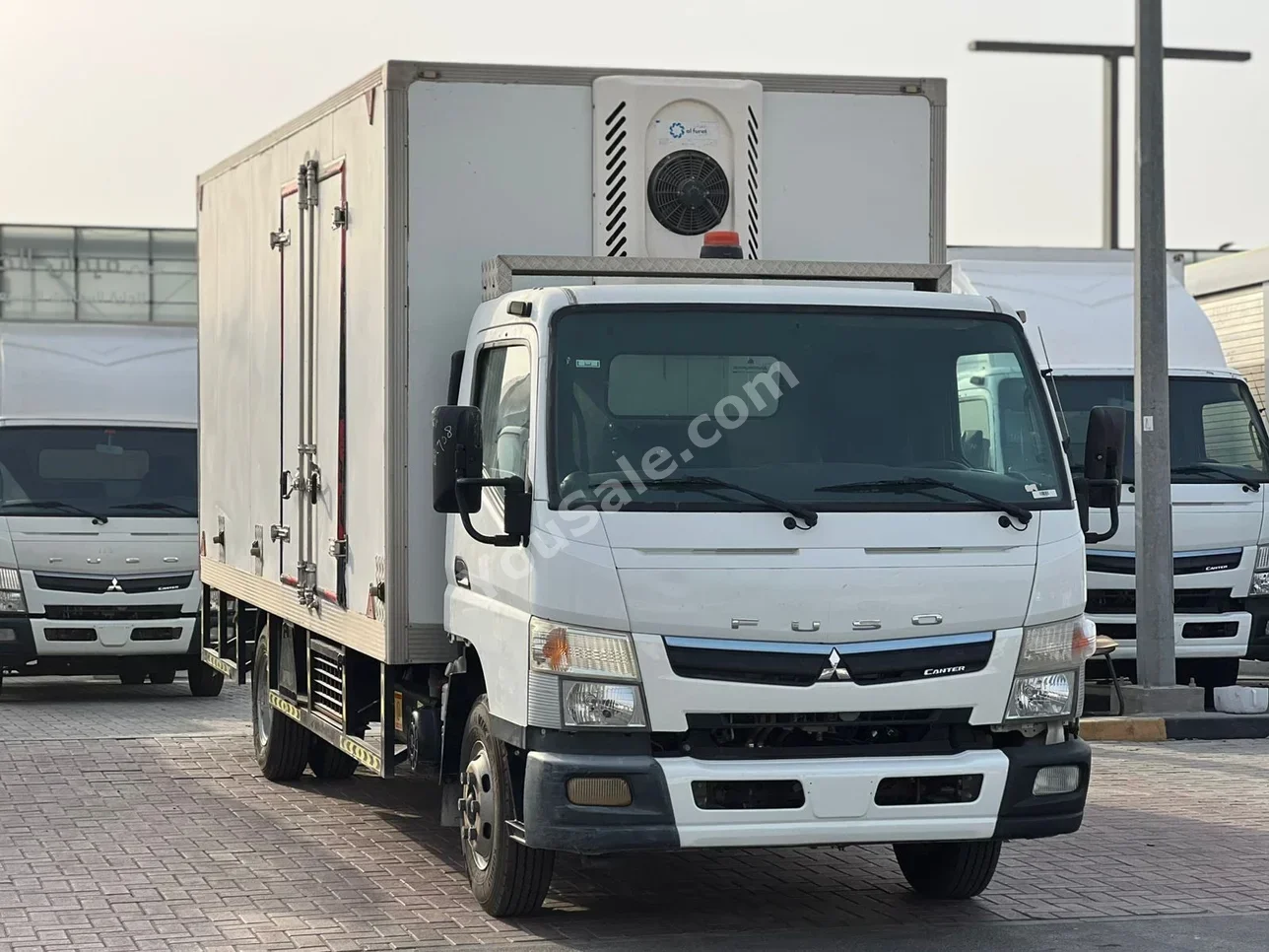 Mitsubishi Fuso Canter 2020 Manual 220,000 Km 4 Cylinder AWD Pick Up White