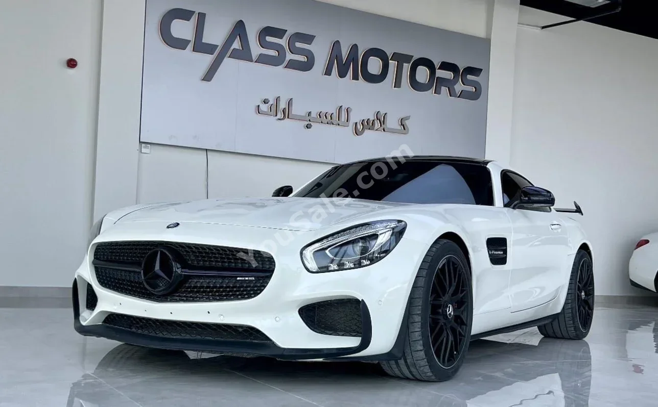 Mercedes-Benz  GTS  AMG  2016  Automatic  40,000 Km  8 Cylinder  RWD  Coupe / Sport  White  With Warranty