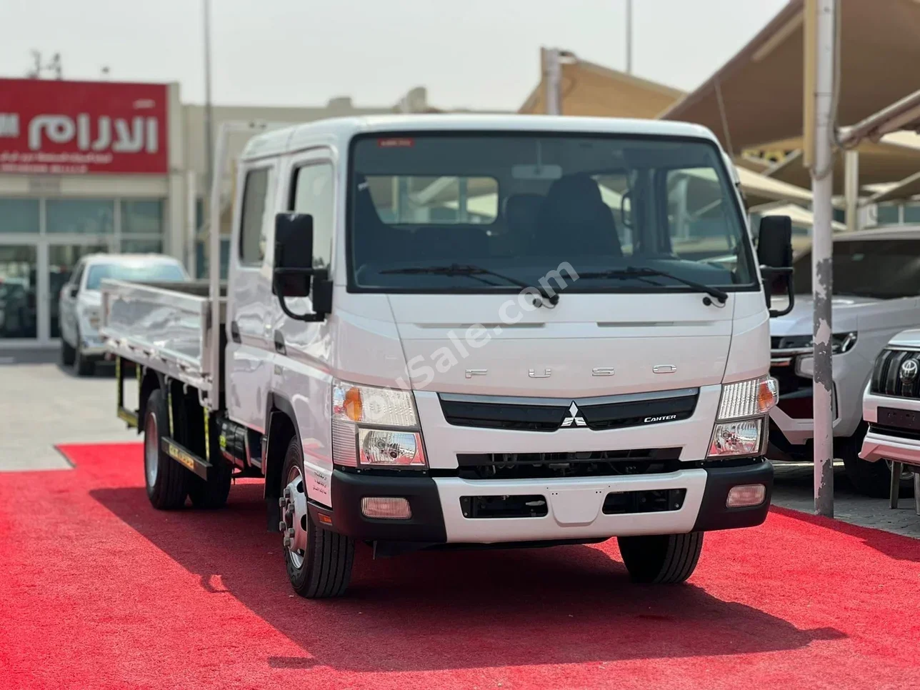 Mitsubishi Canter 2022 Manual 132,000 Km 4 Cylinder AWD Pick Up White