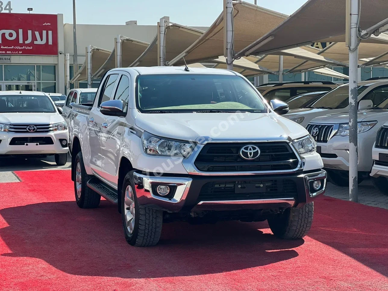 Toyota  Hilux  GL  2024  Automatic  22,000 Km  4 Cylinder  4WD  Pick Up  White
