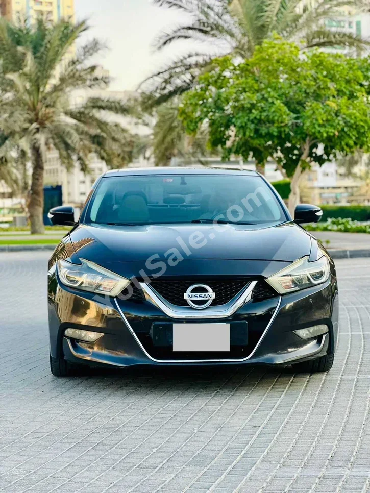 Nissan Maxima SR 2016 Automatic 144,000 Km 6 Cylinder 4WD Sedan Black & Brown