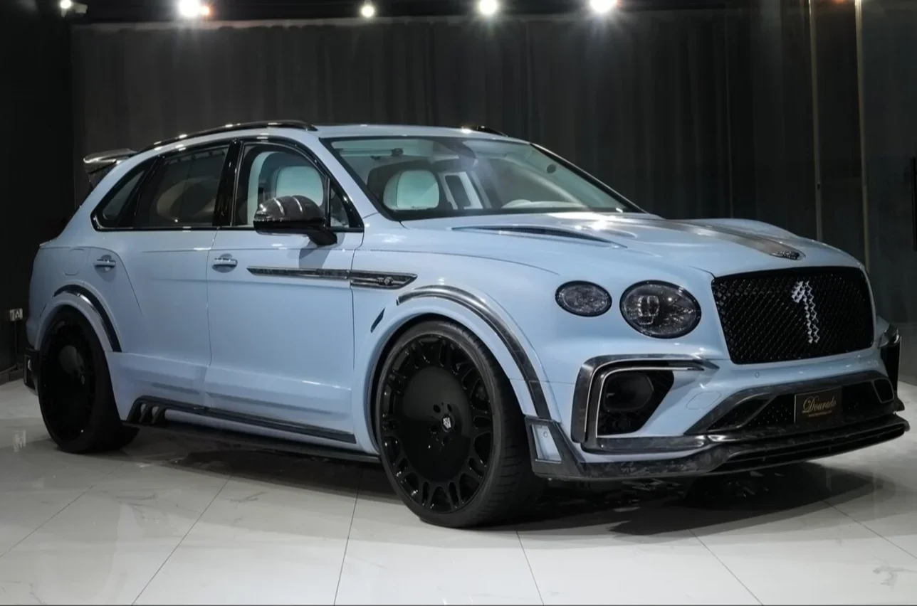 Bentley Bentayga 2024 Automatic 49 Km 8 Cylinder AWD SUV Blue With Warranty