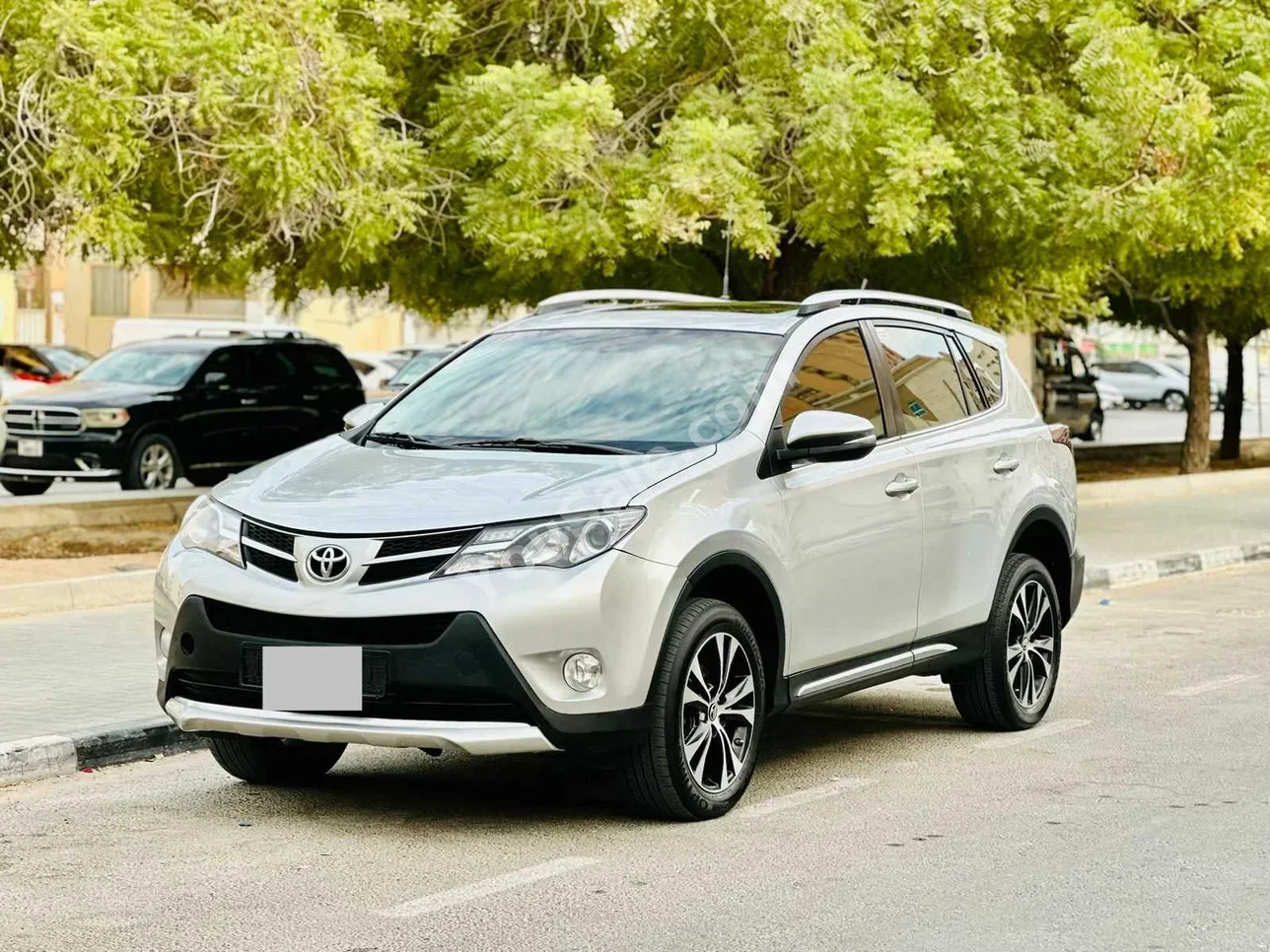 Toyota Rav 4 GX.R 2014 Automatic 137,000 Km 4 Cylinder 4WD SUV Silver