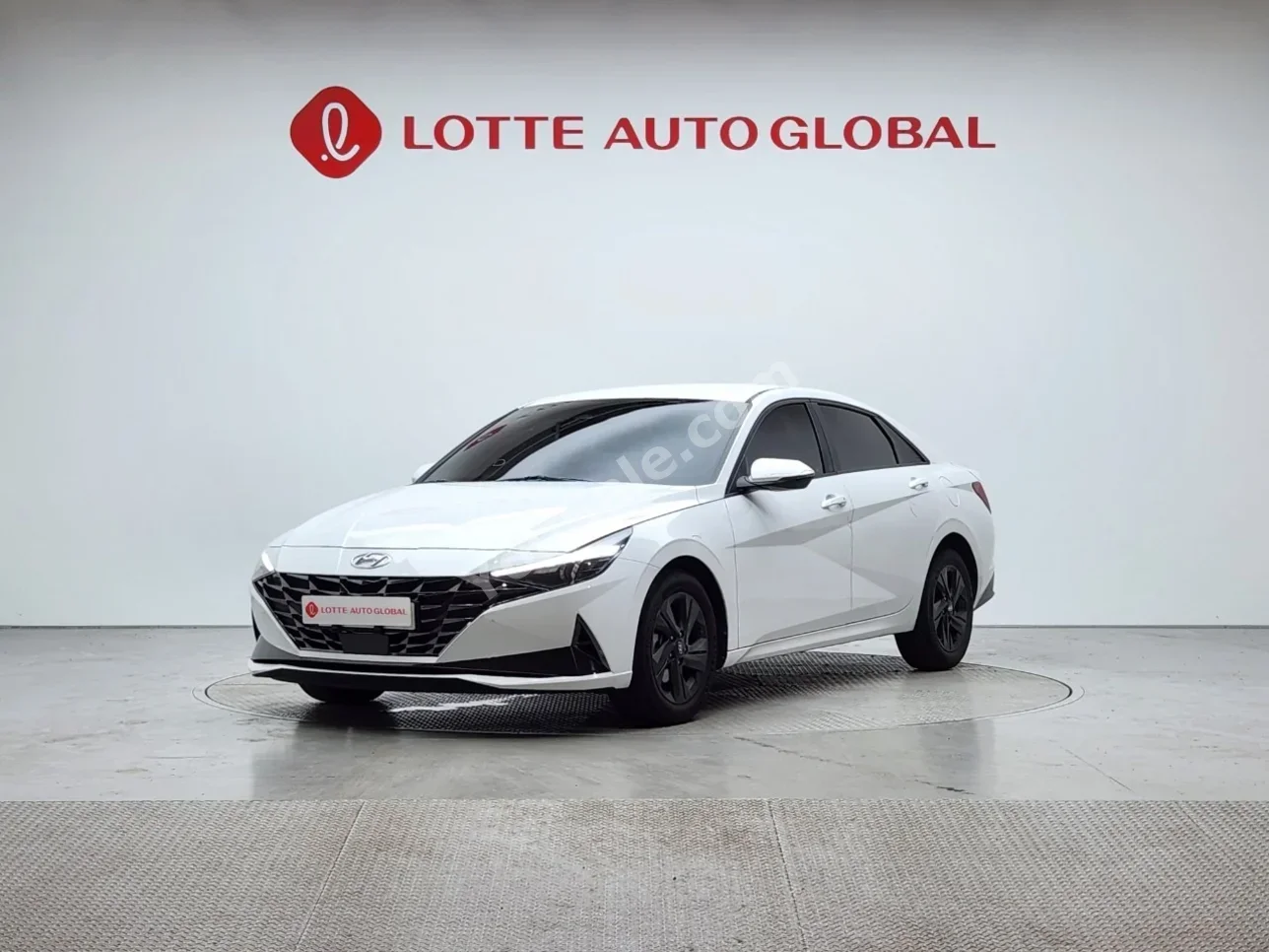 Hyundai Avante 2023 Automatic 88,724 Km 4 Cylinder FWD Sedan White