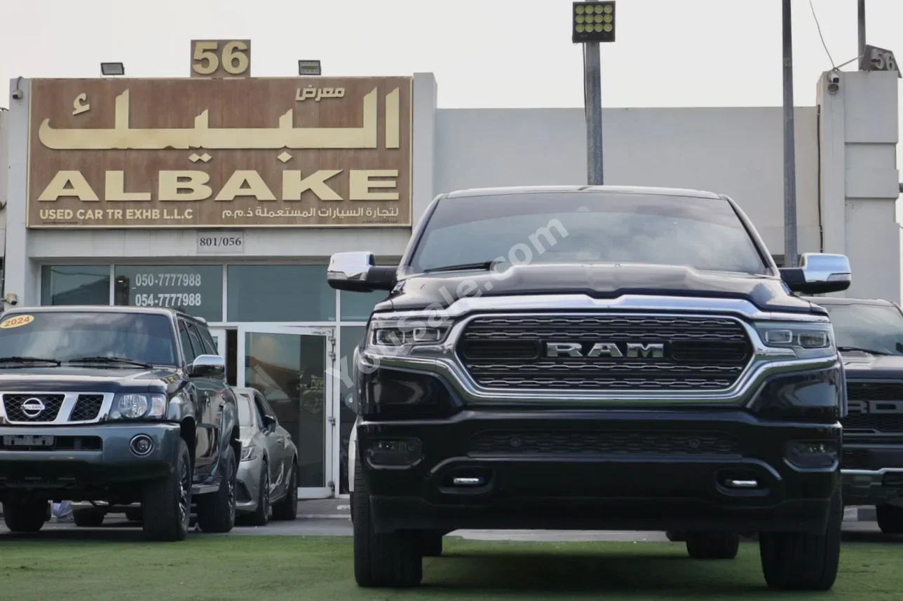 Dodge Ram 1500 2022 Automatic 37,000 Km 8 Cylinder 4WD Pick Up Black With Warranty