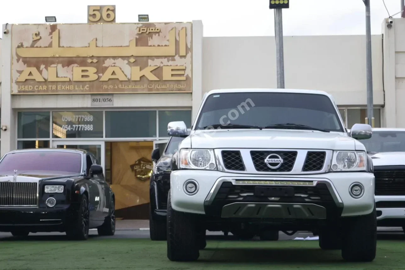 Nissan Patrol Safari 2019 Automatic 0 Km 8 Cylinder 4WD SUV White
