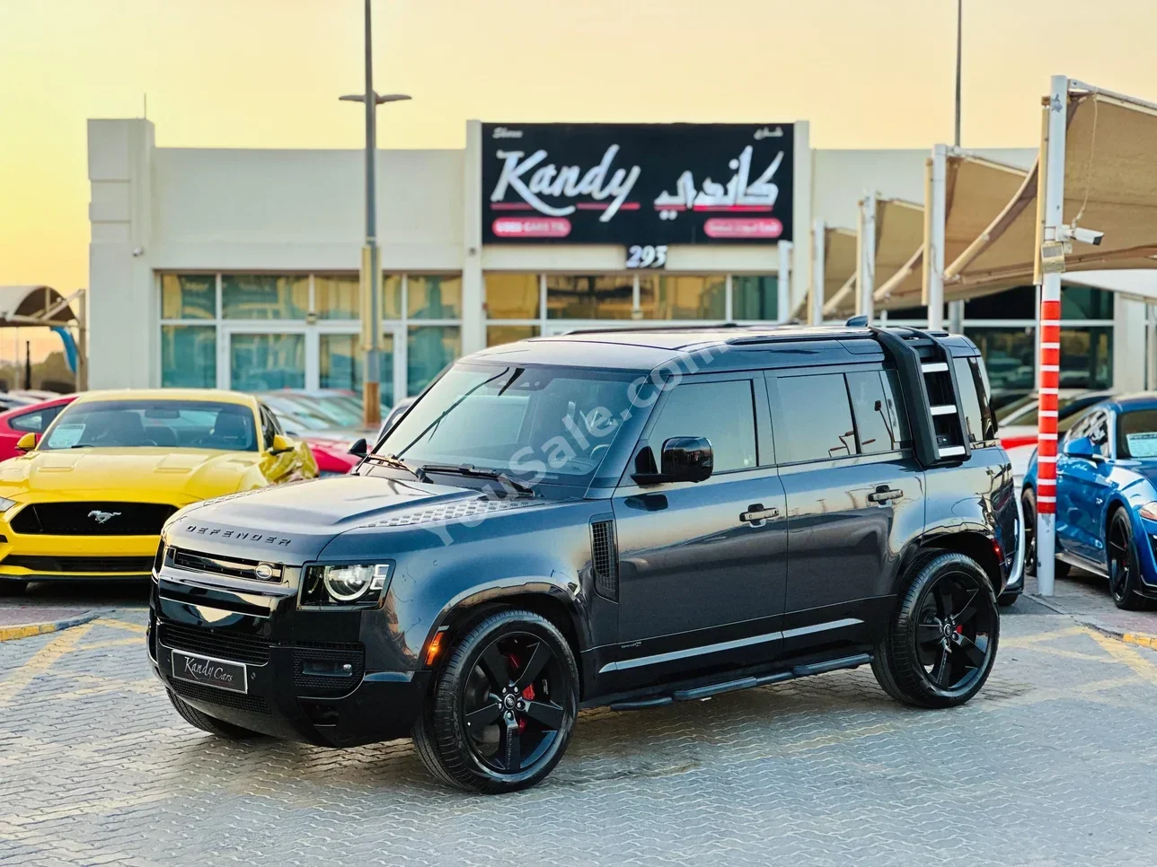 Land Rover  Defender  110 HSE  2022  Automatic  38,000 Km  6 Cylinder  4WD  SUV  Black  With Warranty