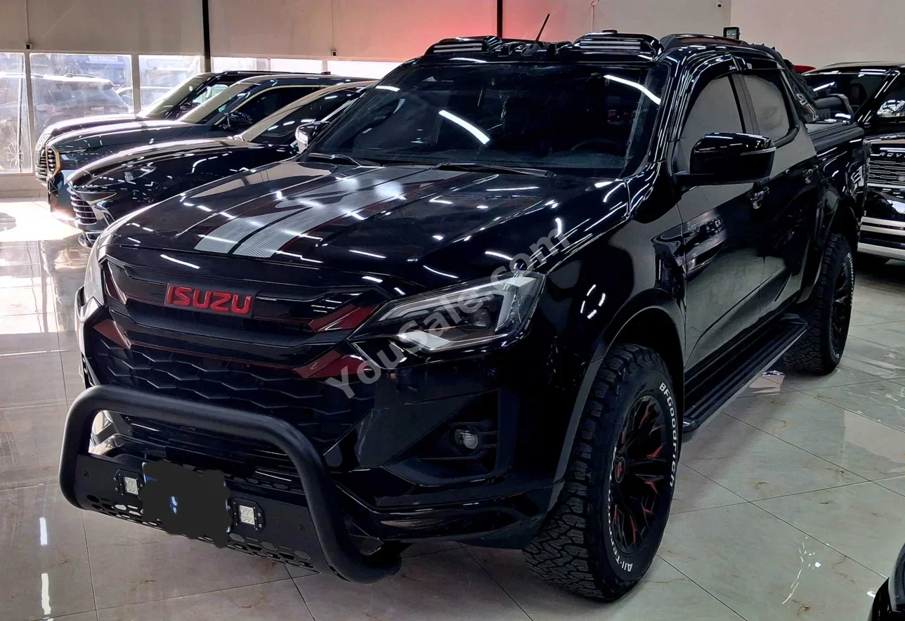 Isuzu D-Max 2026 Automatic 0 Km 6 Cylinder 4WD Pick Up Black