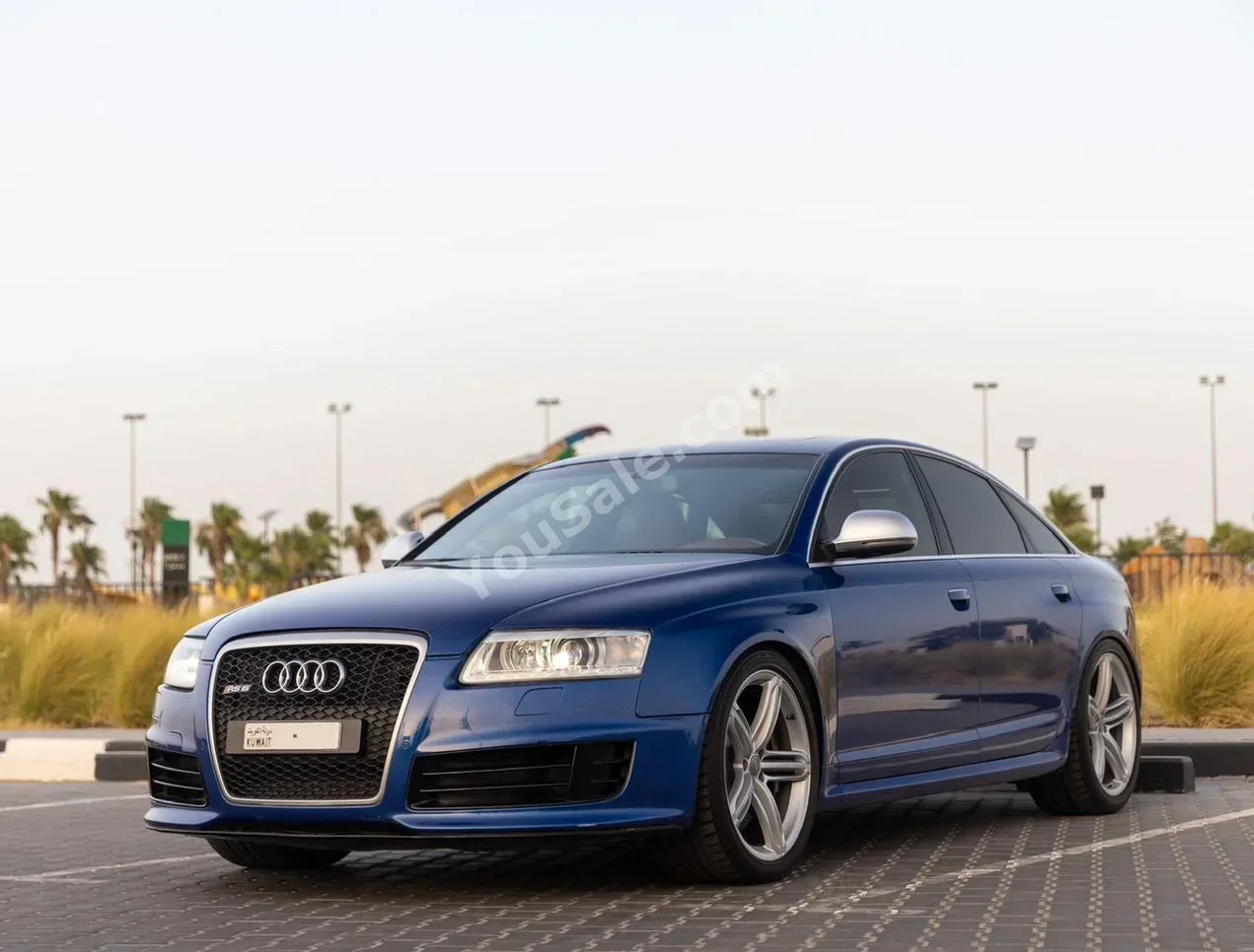 Audi  RS  6  2009  Automatic  90,000 Km  10 Cylinder  RWD  Sedan  Blue